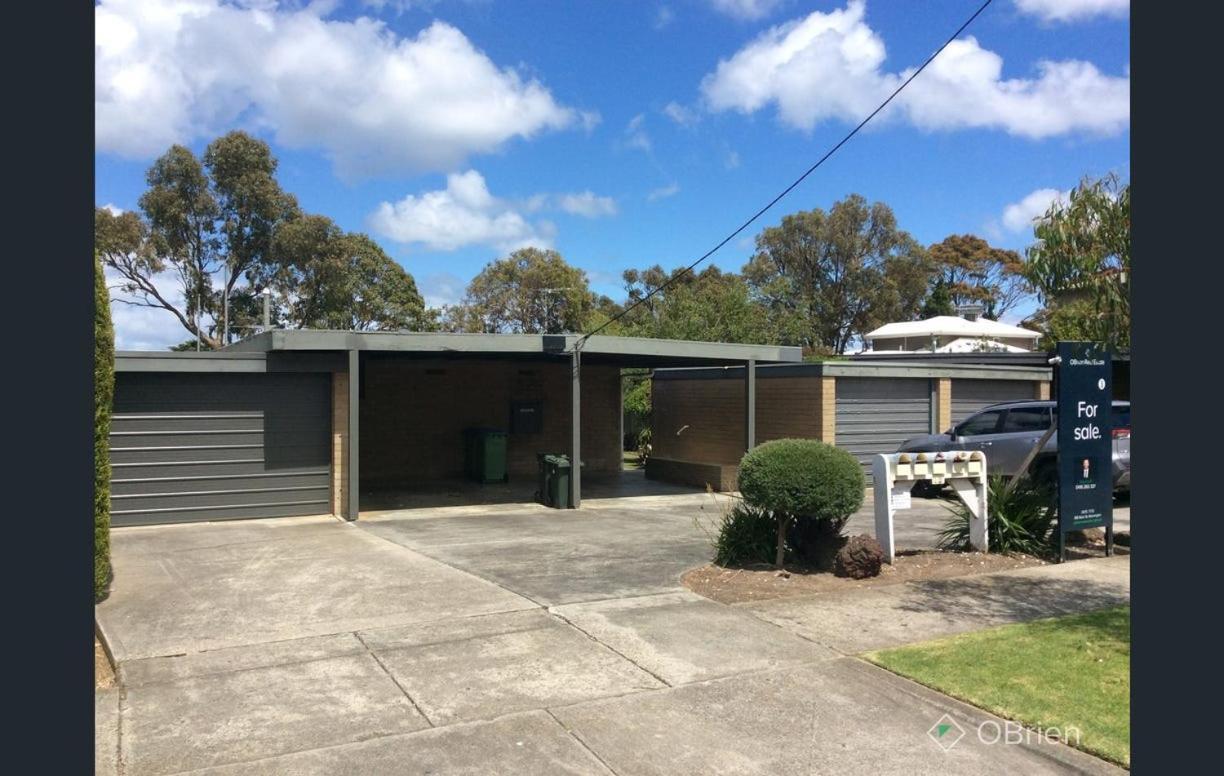 Charming Beach House - 5 Min Walk To Main St Mornington Villa Exterior photo